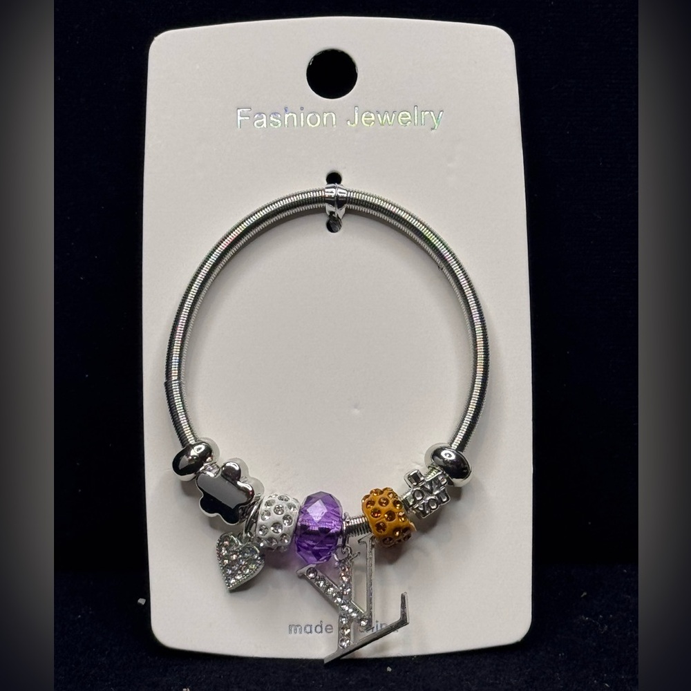 Fashion Jewelry Silver Tone Sparkling Heart Charm Stretch Bracelet White Orange